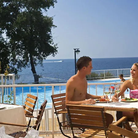 Tatil parkı Solaris - Naturist Tar-Vabriga