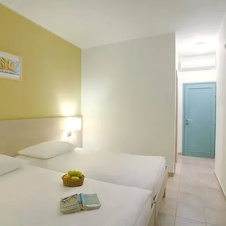 Parco vacanze Solaris - Naturist 3*